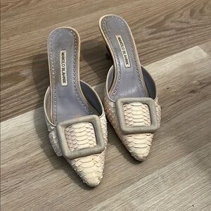 Manolo Blahnik python maysale - size 7.5